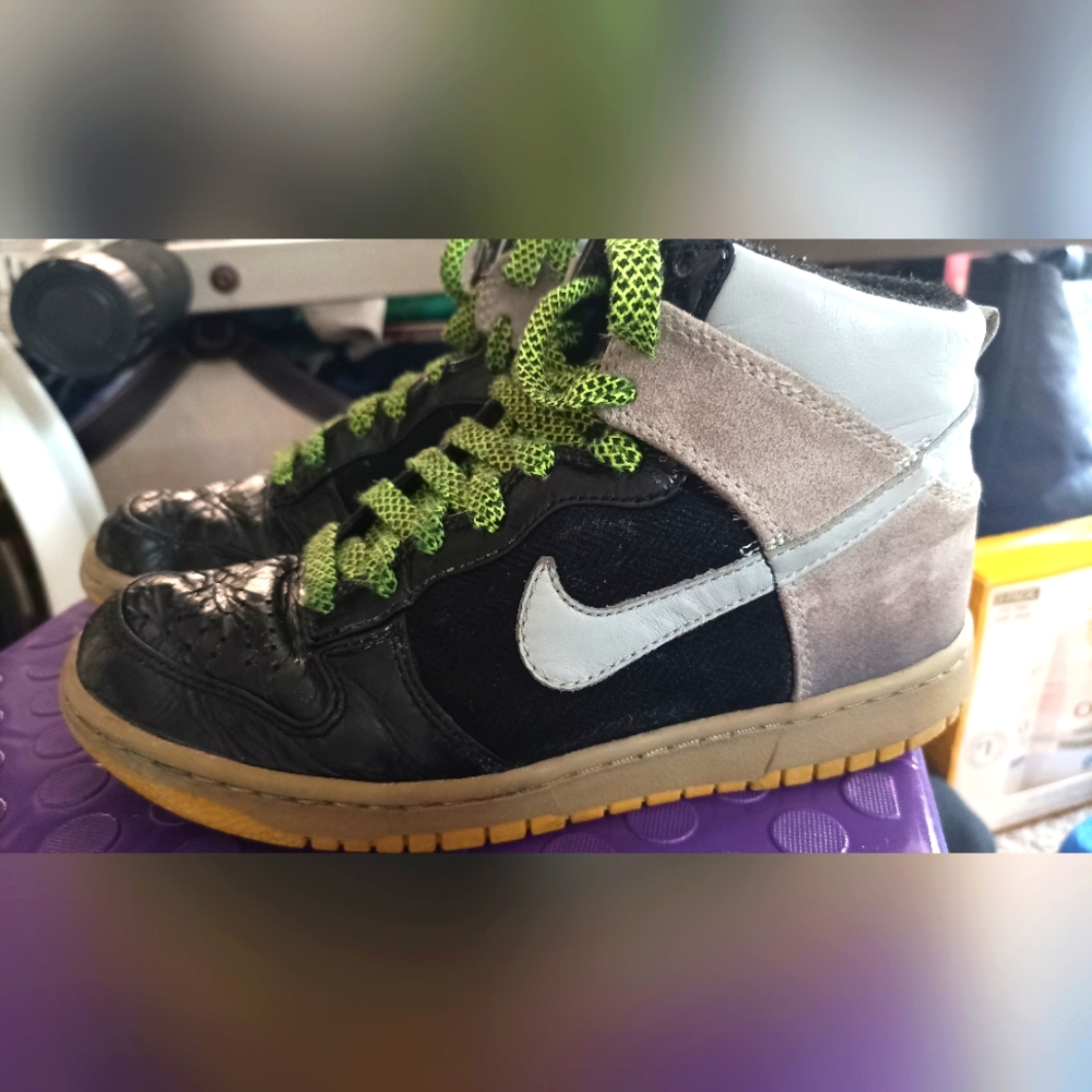 Nike dunk high volt